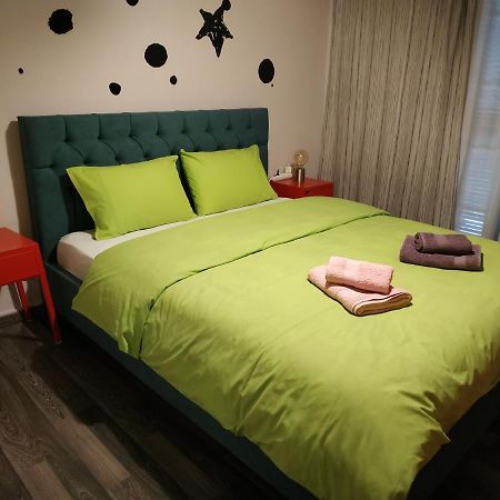 Cozy Apartment Near Metro Station Agia Marina Atena Exterior foto