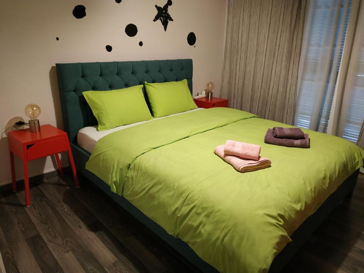 Cozy Apartment Near Metro Station Agia Marina Atena Exterior foto