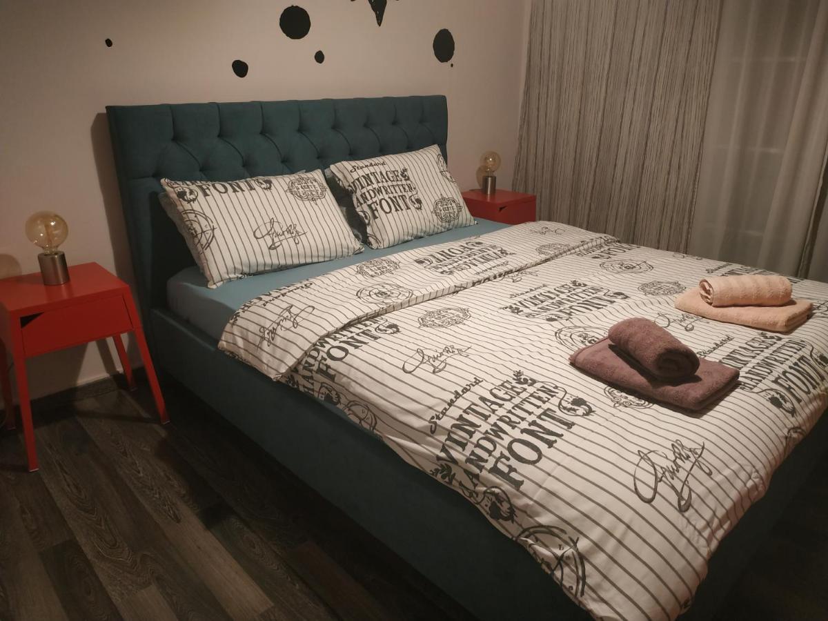 Cozy Apartment Near Metro Station Agia Marina Atena Exterior foto
